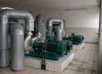 Heißwassernetzumwälzpumpe 350 m³/h, Förderhöhe 5,5 bar, Drehstrommotor 90 kW